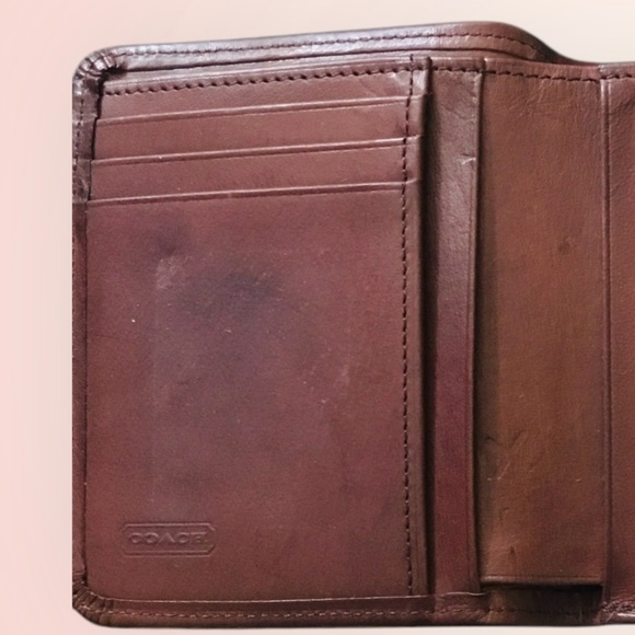 Coach Vintage Leather Bi Fold Wallet - Picture 11 of 14